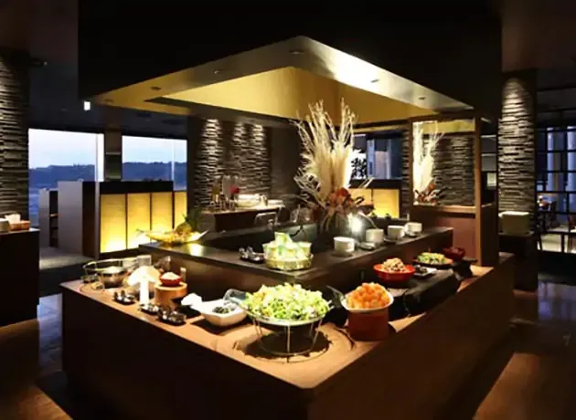 レストラン（ディナー）ホールスタッフ｜時間・日数相談OK