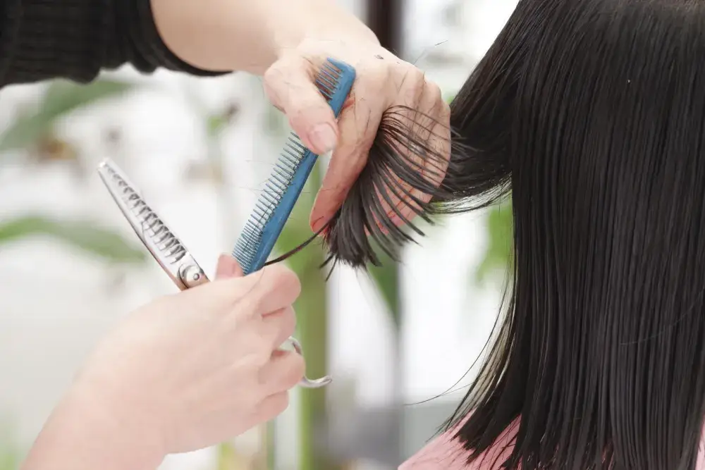 ブランクOK＆年齢不問◎資格があれば大歓迎！幅広い技術が身につく美容師（正社員）