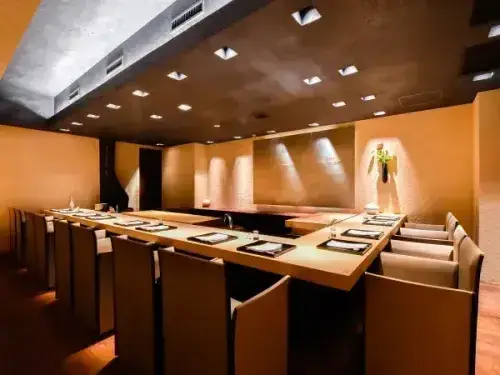 急募☆星付き日本料理店のキッチン！経験2年以上の方
