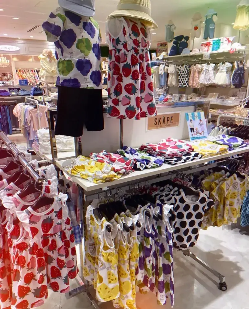 接客未経験歓迎◎お子様のコーディネートを提案☆